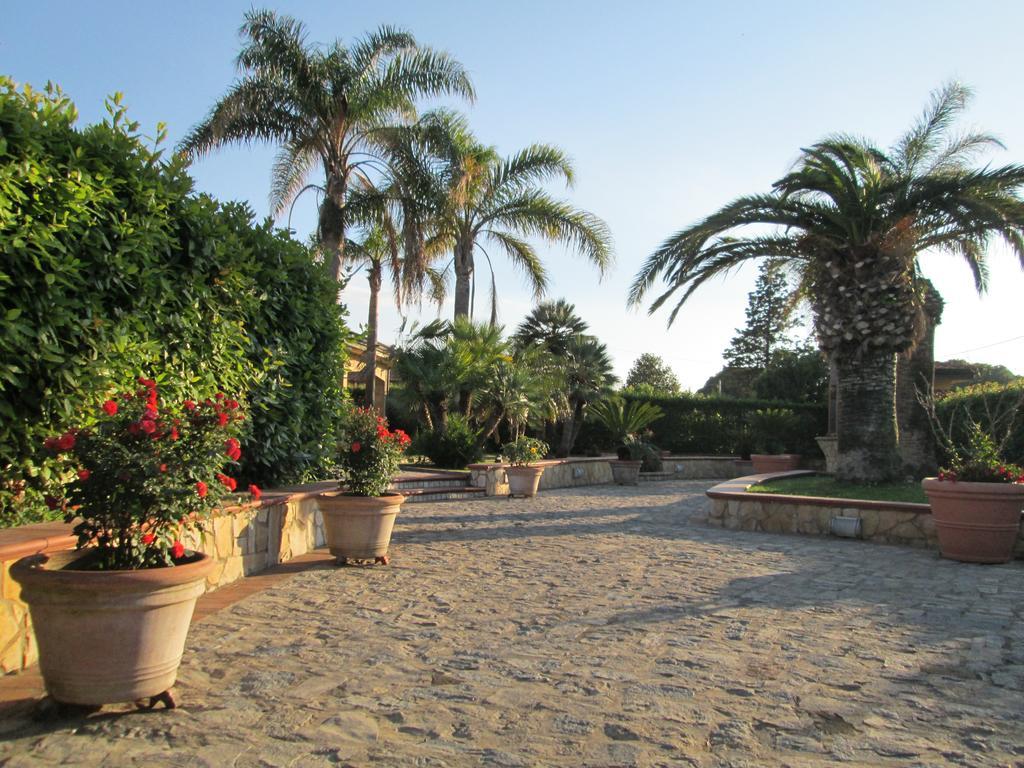 Complesso Turistico Ricettivo L'Oasi Del Golfo Di Salerno Apartment Battipaglia Exterior photo
