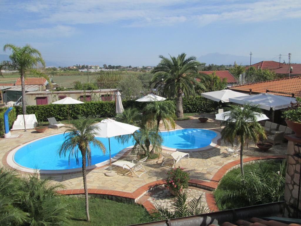 Complesso Turistico Ricettivo L'Oasi Del Golfo Di Salerno Apartment Battipaglia Exterior photo